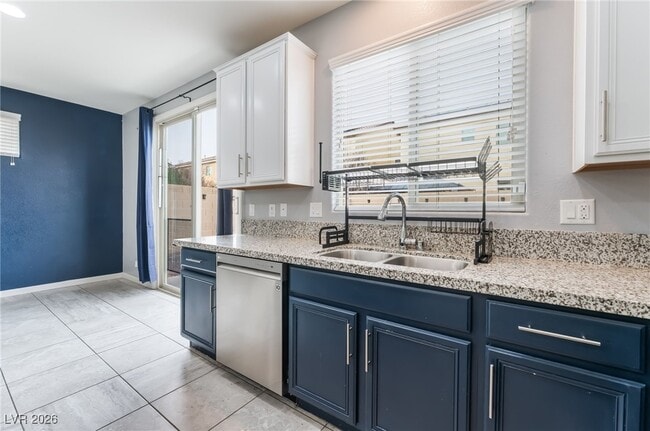 Building Photo - 1216 Fox Grove Ct