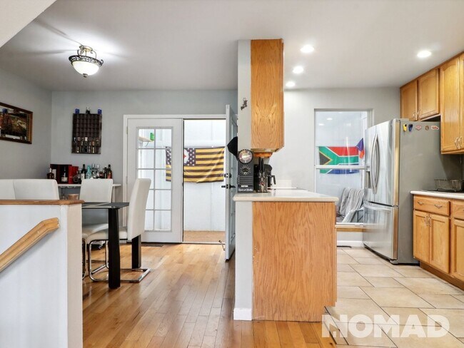Building Photo - 3 Bedroom Townhome in Aurora