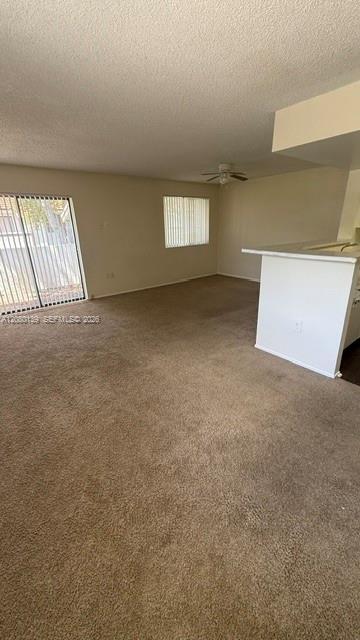 Building Photo - 3182 Coral Lake Ln