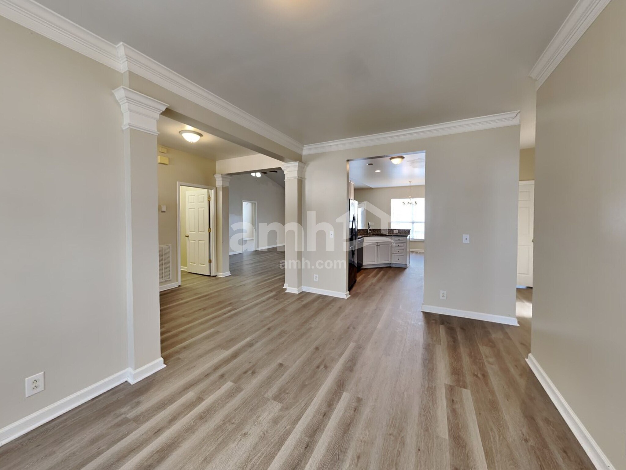 Building Photo - 2365 Edencrest Dr