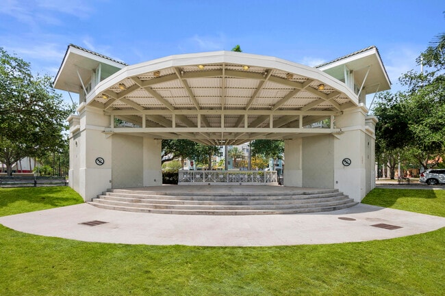Building Photo - 245 Murcia Dr