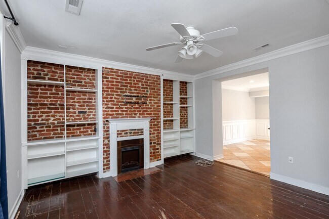 Building Photo - 706 Catherine St