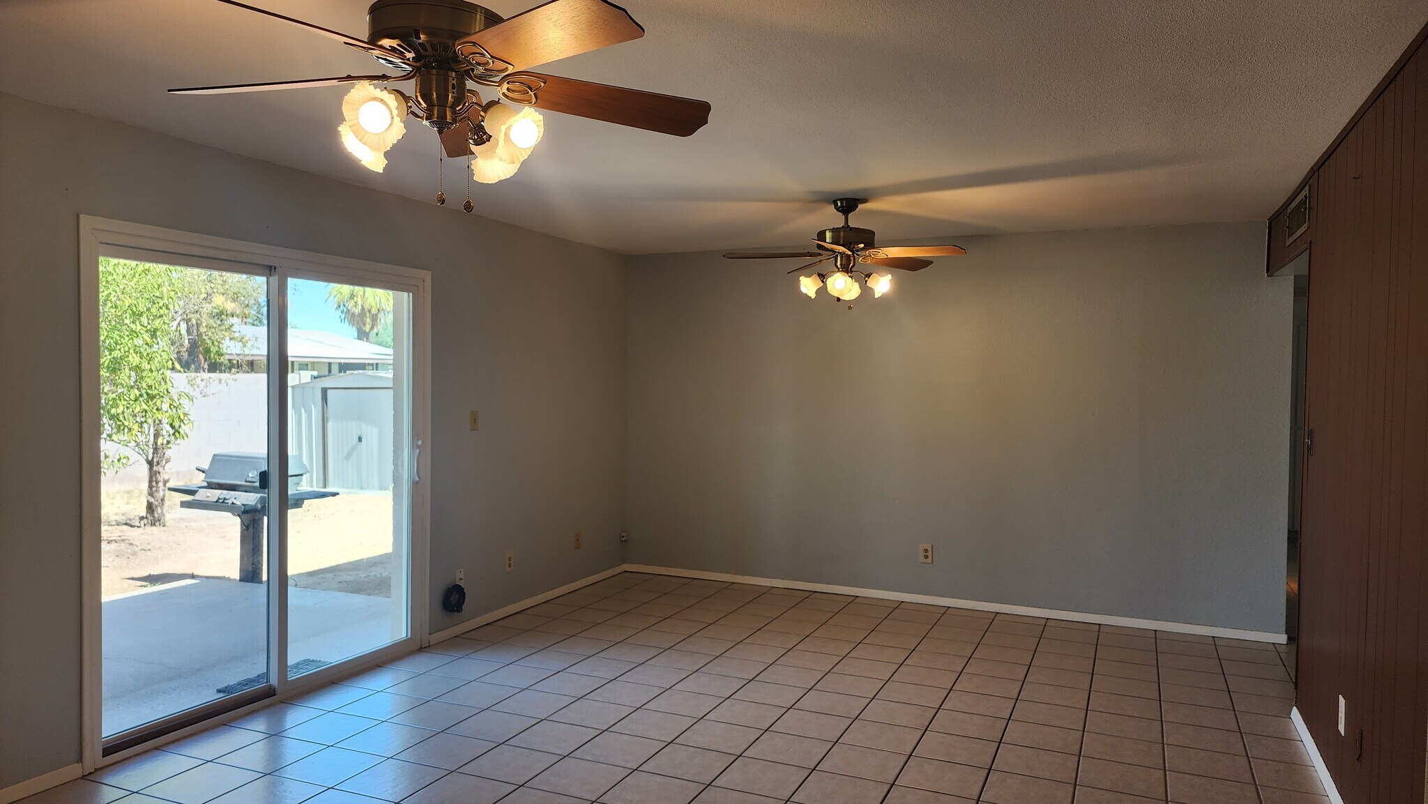 Building Photo - 3808 W Malapai Dr