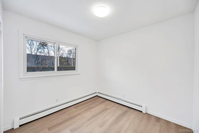 Building Photo - 5494 South Dr