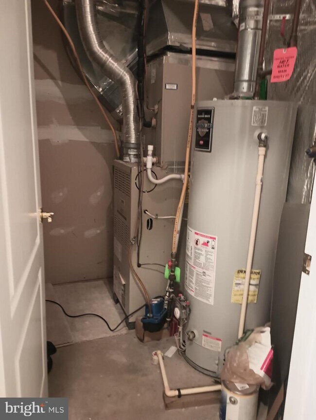 Building Photo - 42133 Fremont Preserve Square