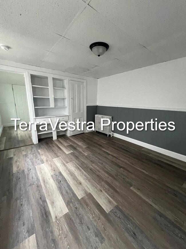 Building Photo - 3 Bed Single Family in Salem. Eligible for $500 Security Deposit.