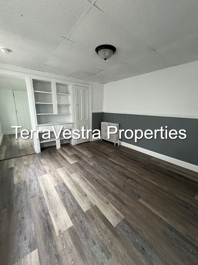 Building Photo - 3 bed single family in Salem. Eligible for...