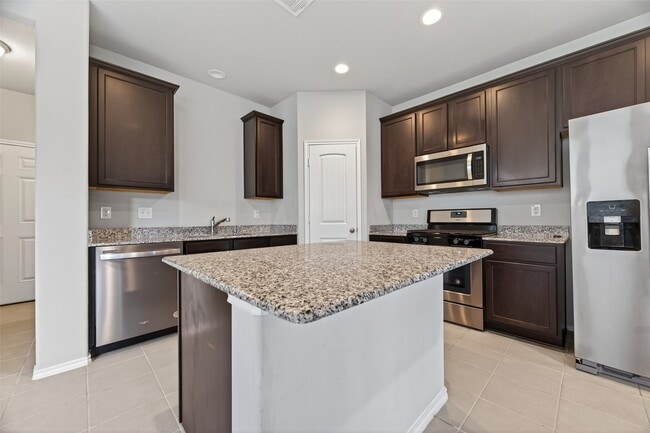 Building Photo - 2519 Northern Great White Ct