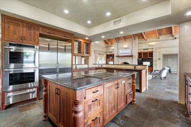 Building Photo - 24736 Travis Lakeside Cove