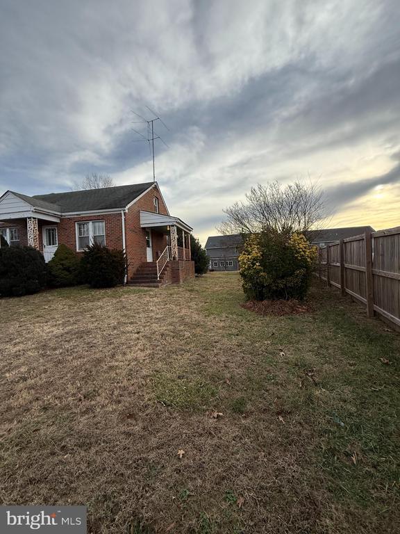 Building Photo - 11 Strawberry Ln