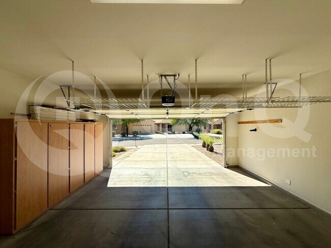 Building Photo - 3259 S Lakeside Ridge Loop