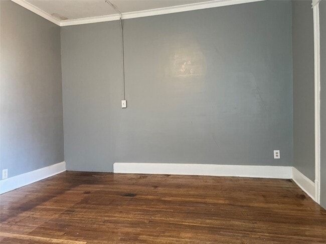 Building Photo - 639 Chenango St