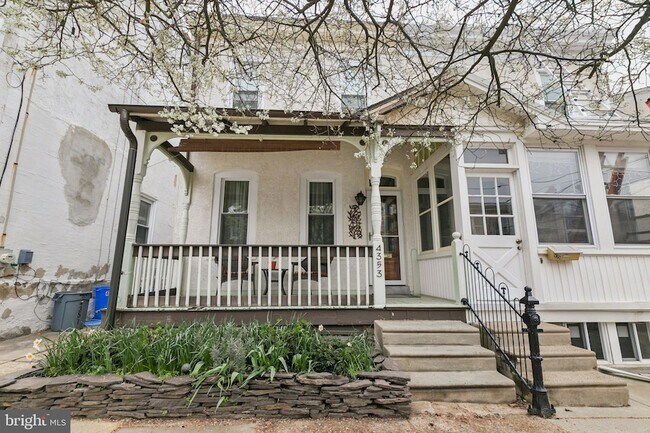 Building Photo - 4353 Freeland Ave