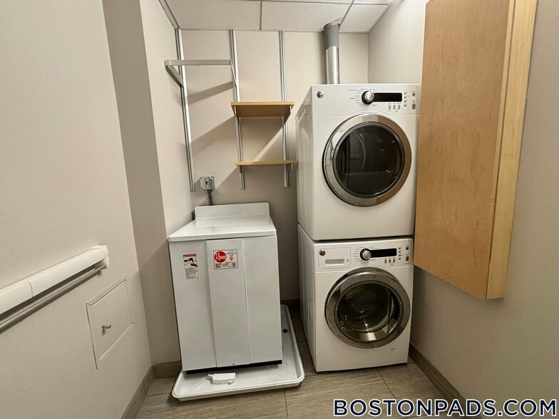 Building Photo - 115 Mt Auburn St