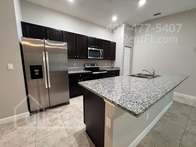 Building Photo - 3259 Halacka Ave SE