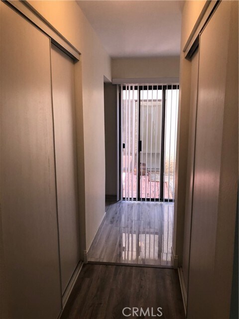 Building Photo - 15731 La Subida Dr