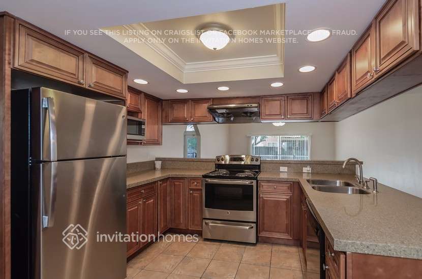 Building Photo - 7781 Snowberry Cir