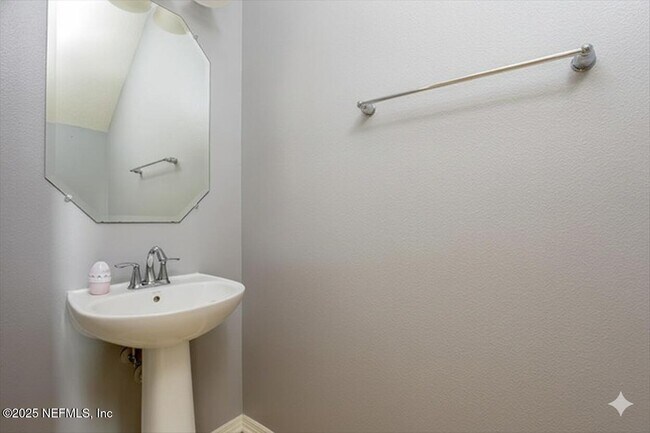 Building Photo - 5933 Bartram Village Dr