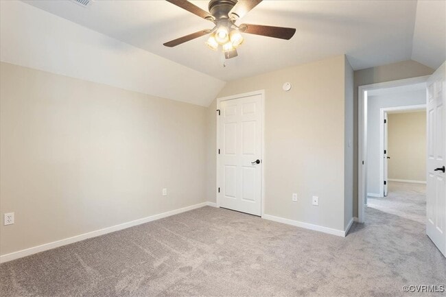 Building Photo - 112 E Highland Ct
