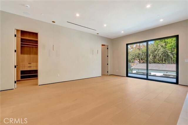 Building Photo - 5149 Beeman Ave