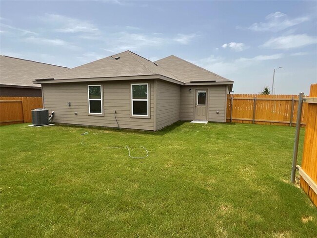 Building Photo - 17800 Speculator Ln