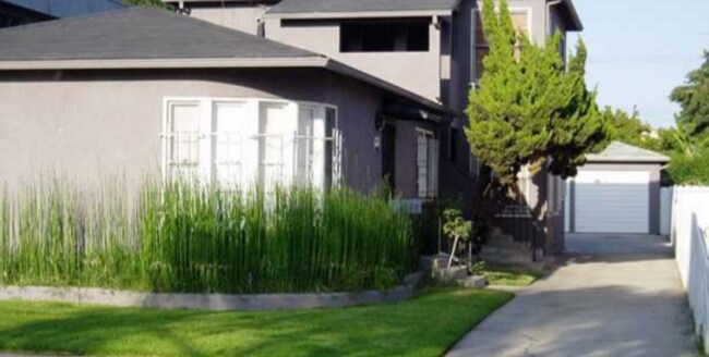 Primary Photo - Beautifully Upgraded 4 Bedroom, 2 Bath! Do...
