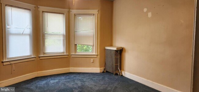 Building Photo - 856 Quinton Ave