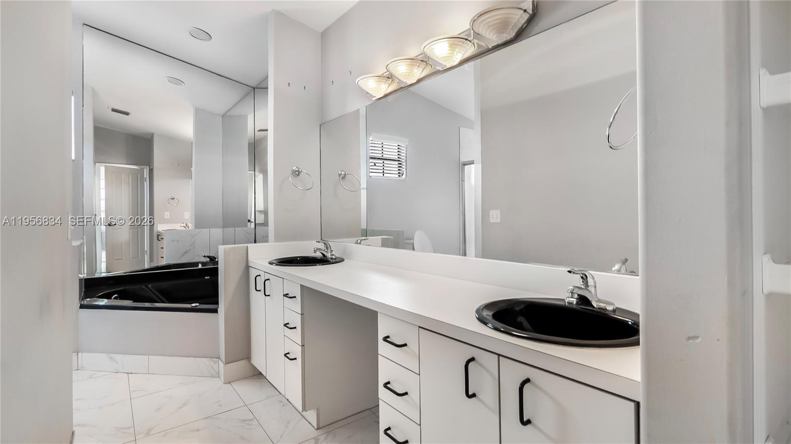 Building Photo - 20820 San Simeon Way