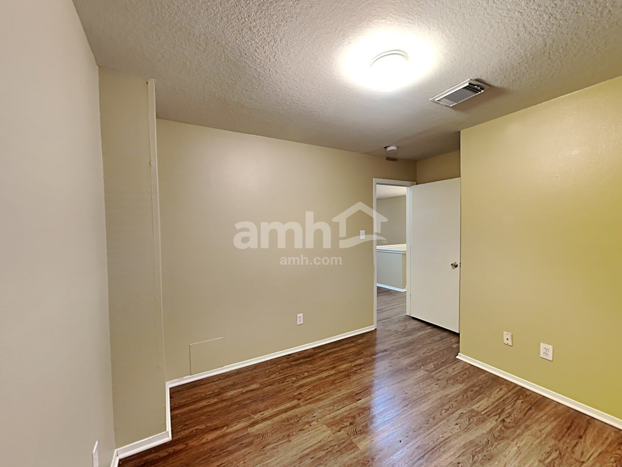 Building Photo - 6114 Elton Knolls St