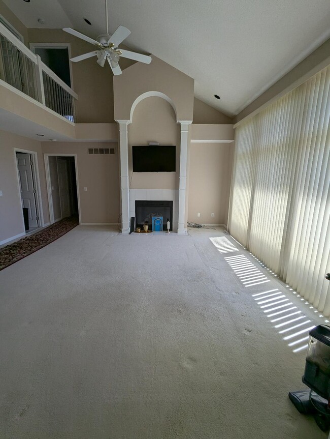 Building Photo - 20870 Balinski Dr