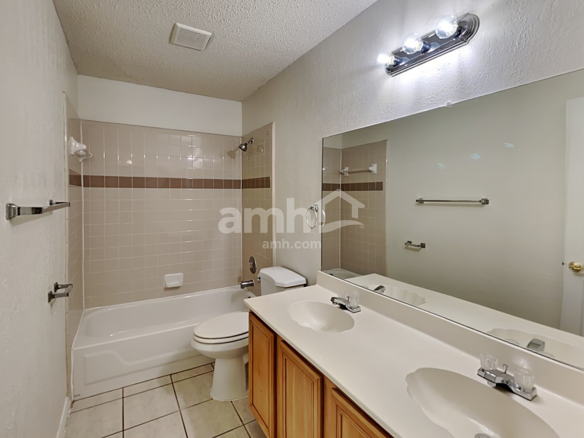 Building Photo - 4709 Shadow Crest Dr