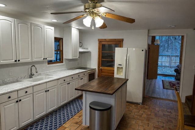 Building Photo - 26915 N Poplar St