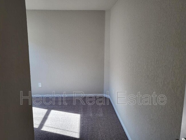 Building Photo - 2823 Calandra Lark