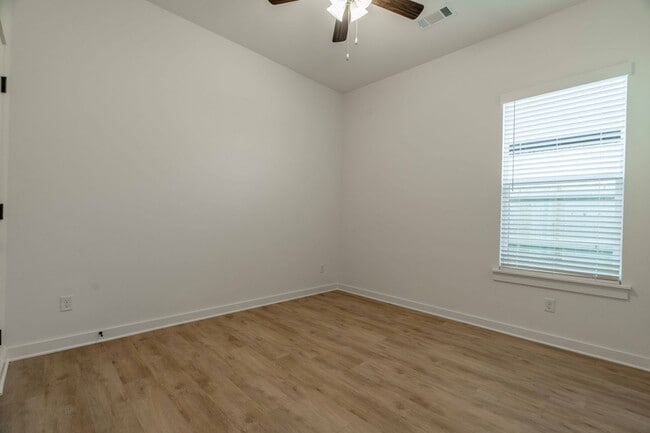 Building Photo - Brand-New Luxurious 4 Bedroom in Bentonville!  FENCE INCLUDED!