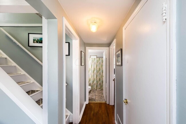 Open stairway - 175 Rosslyn Ave