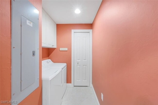 Building Photo - 5793 Cape Harbour Dr