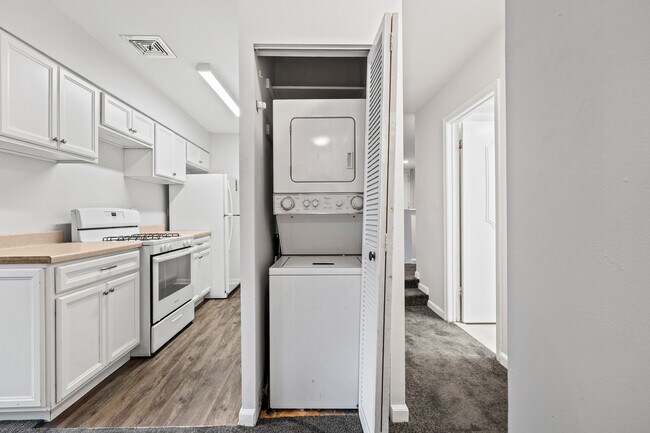 Building Photo - 142 Georgetown Rd