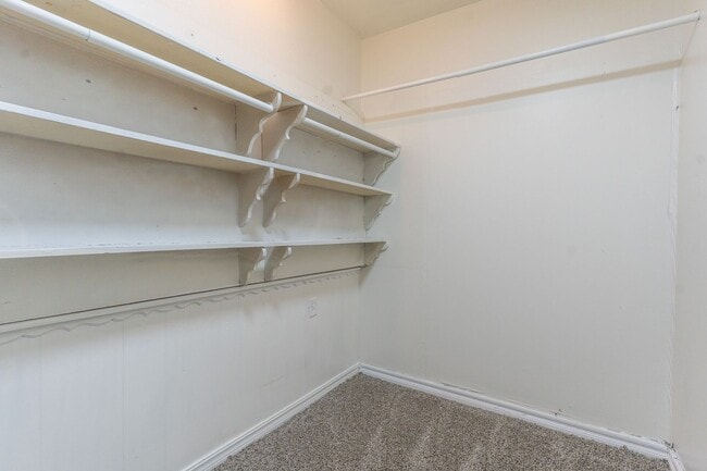 Building Photo - 4 Bedroom Rent to Own Home Available!