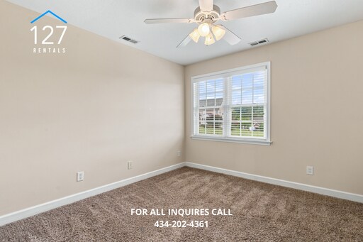 Building Photo - Comfortable & Stunning 4-Bedroom House in Prime Forest Location!
