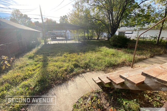 Building Photo - 3404 W Main St