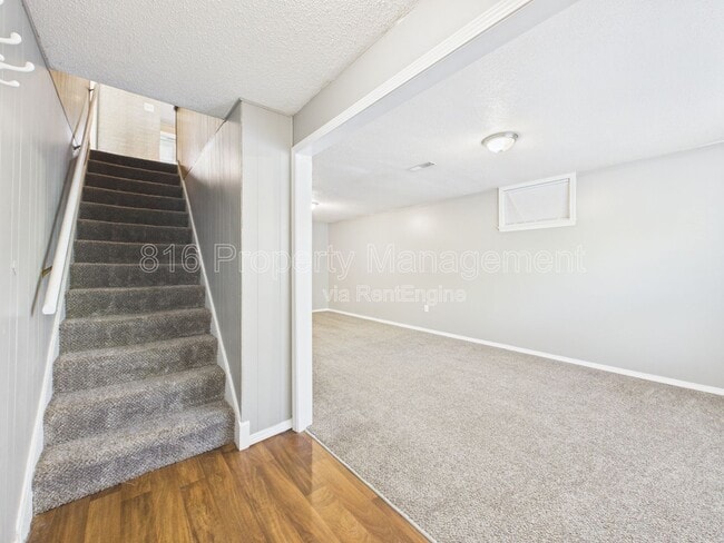 Building Photo - 7156 Woodson Rd