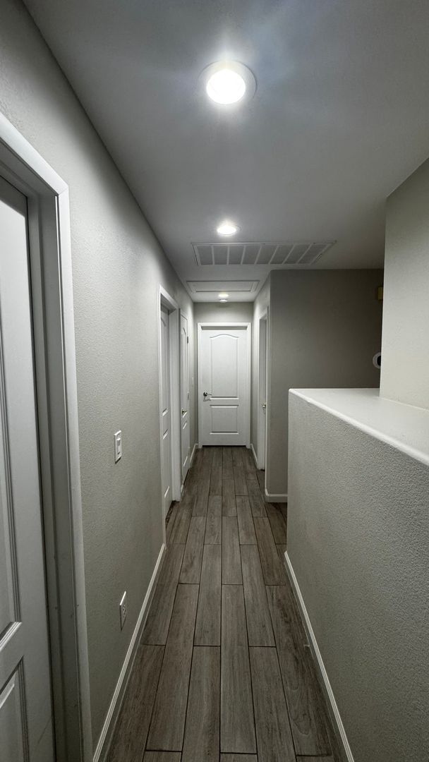 Building Photo - SW Single Story ONLY $1998