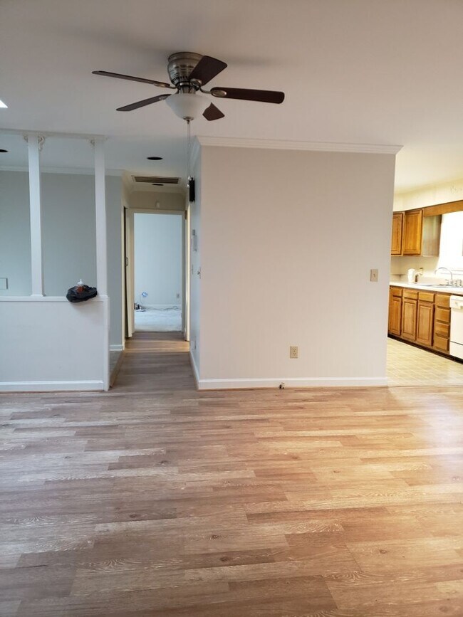 Building Photo - 3796 Vandalia Dr