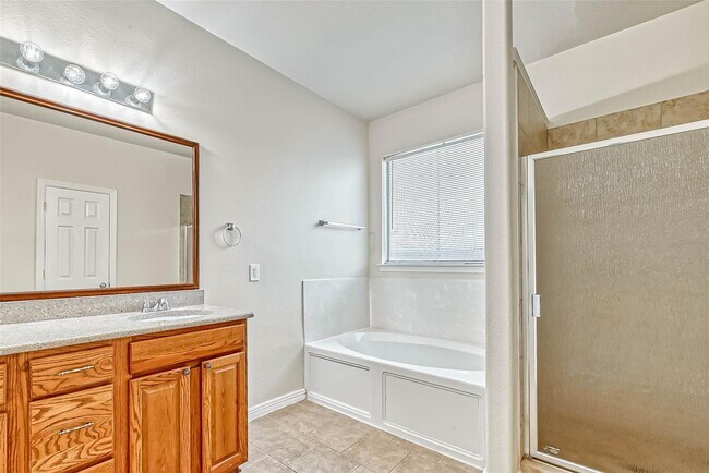 Building Photo - 5526 Hazel Berry Way