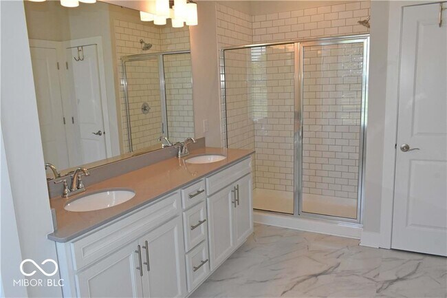 Building Photo - 874 Kinzer Ave