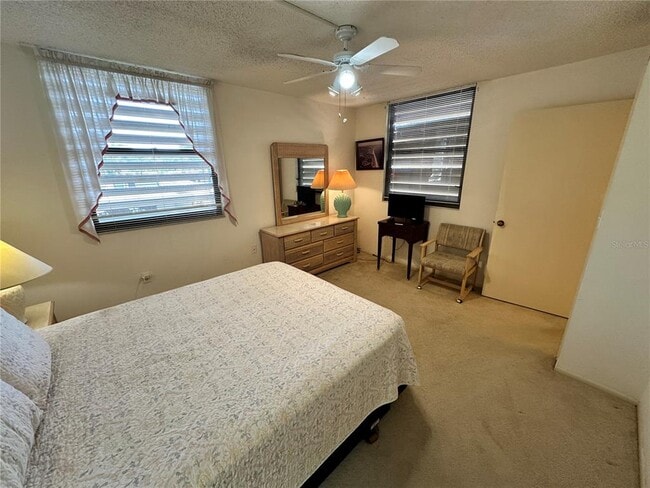 Building Photo - 346 Springdale Dr