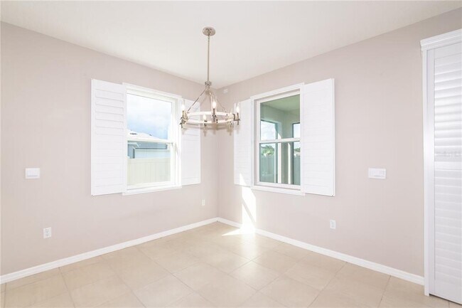 Building Photo - 16619 Mooner Plank Cir