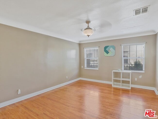Building Photo - 1235 W 82nd St