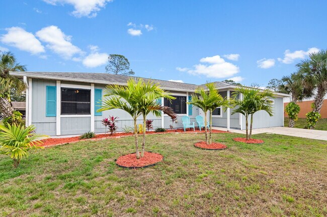 Building Photo - 801 Young Ave NW