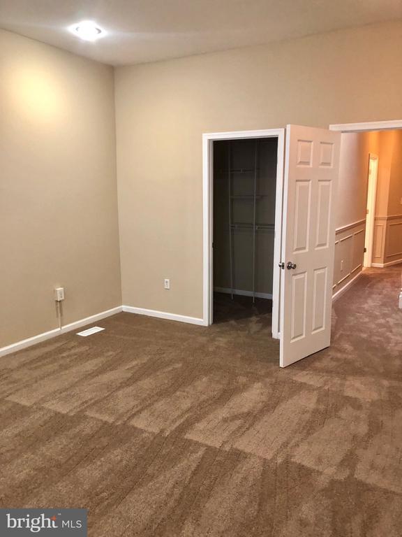 Building Photo - 3418 E Baltimore St